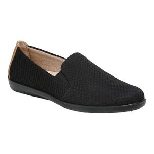 LIFESTRIDE Next Level Slip-ons on black